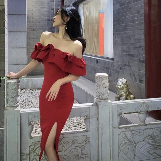 法式一字领开衩晚礼服